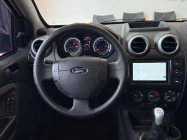 10-FORD-FIESTA-1.0-VERMELHO-2014-MCOUTO-LOJA-DE-CARROS-AV-INAJAR-DE-SOUZA-VILA-NOVA-CACHOEIRINHA